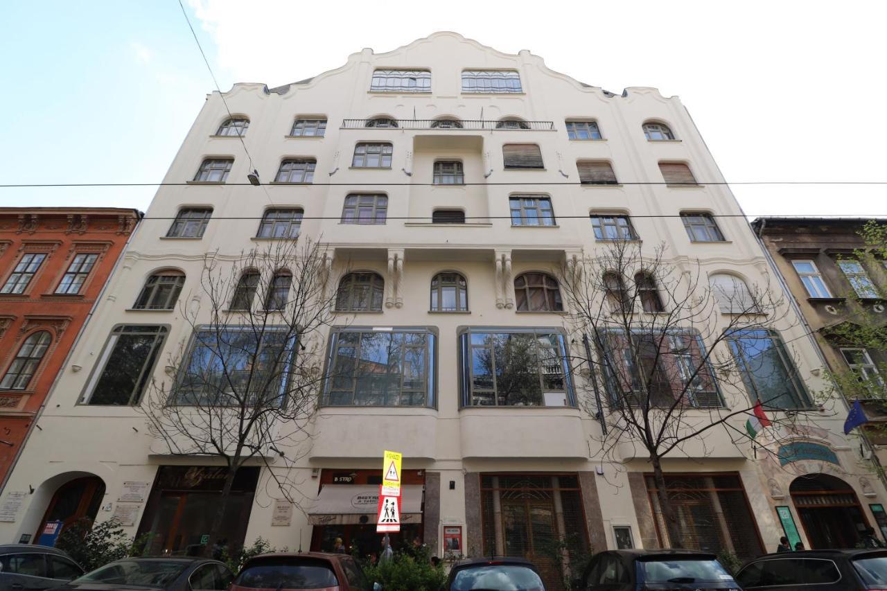 Broadway Downtown Deluxe Budapest Kültér fotó